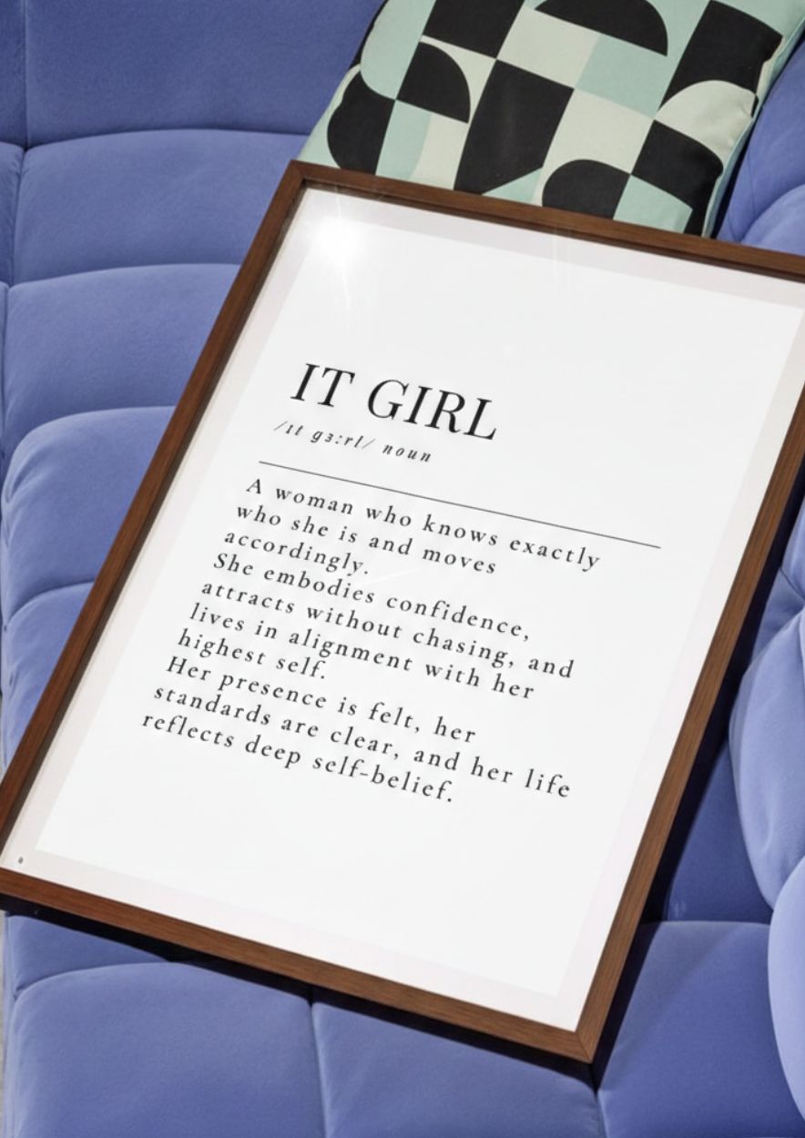 IT GIRL Definition Wall Art - Minimalist Typography Print